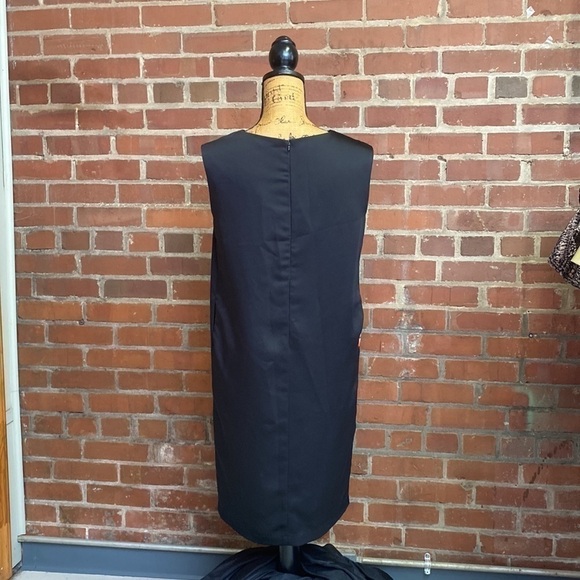 (1096) 𝅺FLORAL dress with pockets Size small - Picture 3 of 5